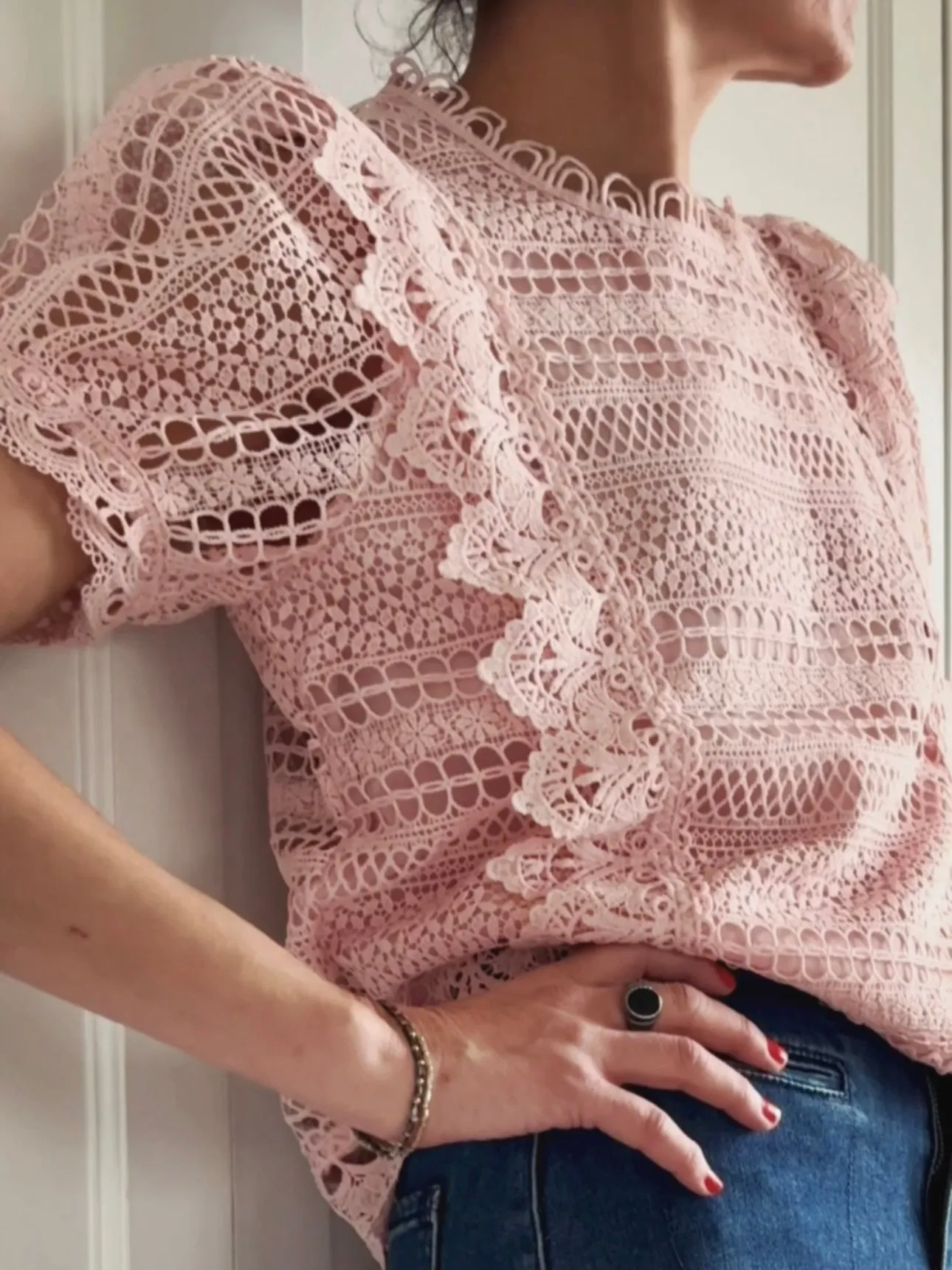 BRODERIE ANGLAISE SHORT SLEEVE TOP - PINK
