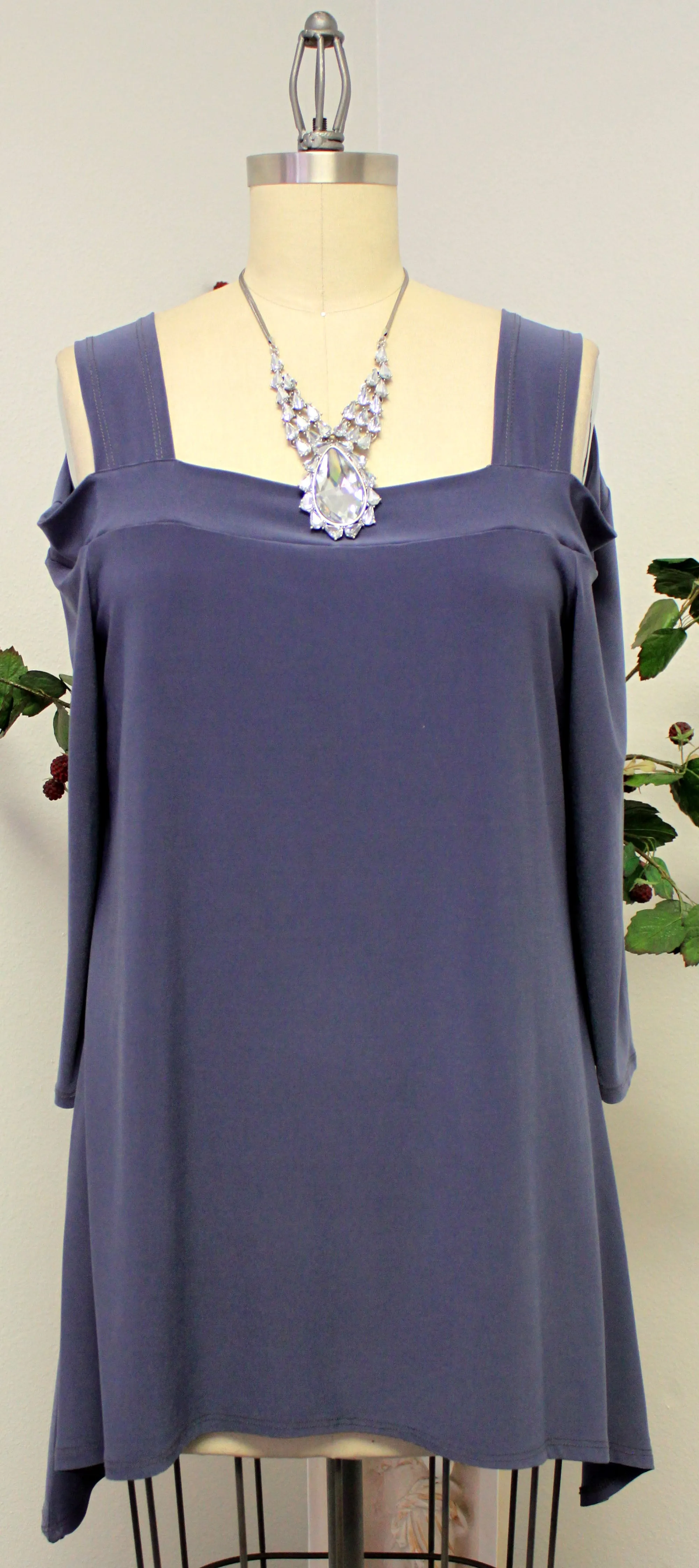 Classic Cold shoulder Plus size Tunic top with cut out details to the shoulders. S to 3XL