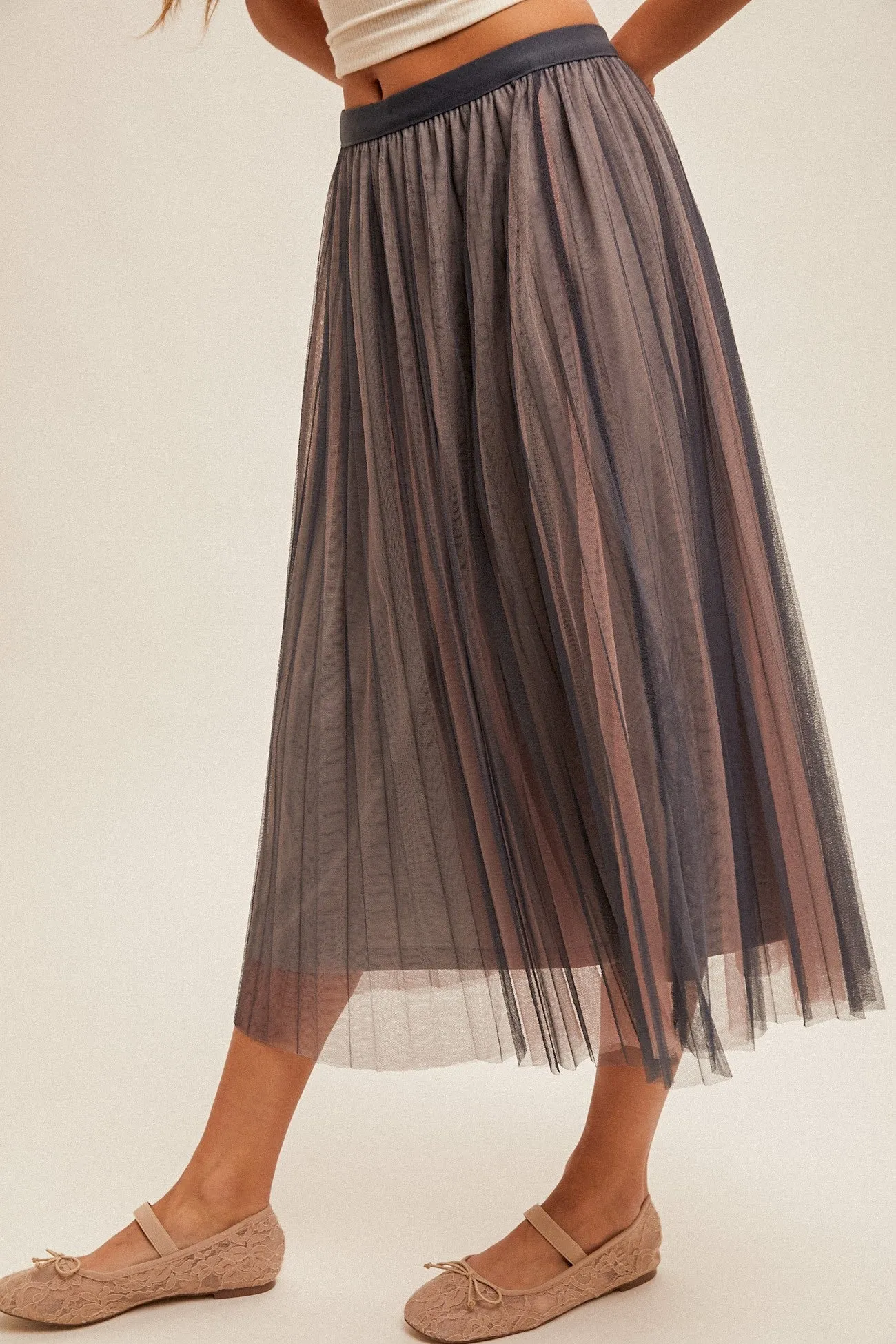 LAYER MESH PLEATED SKIRT