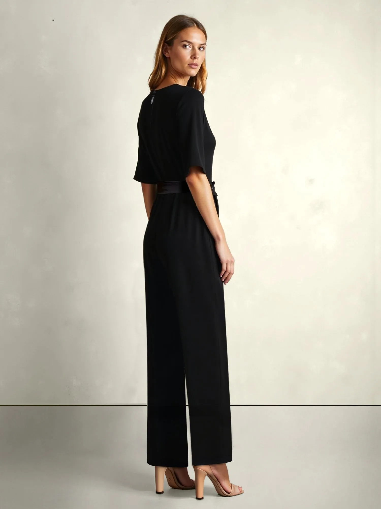 Short Sleeve V-Neck Knit Belted Jumpsuit