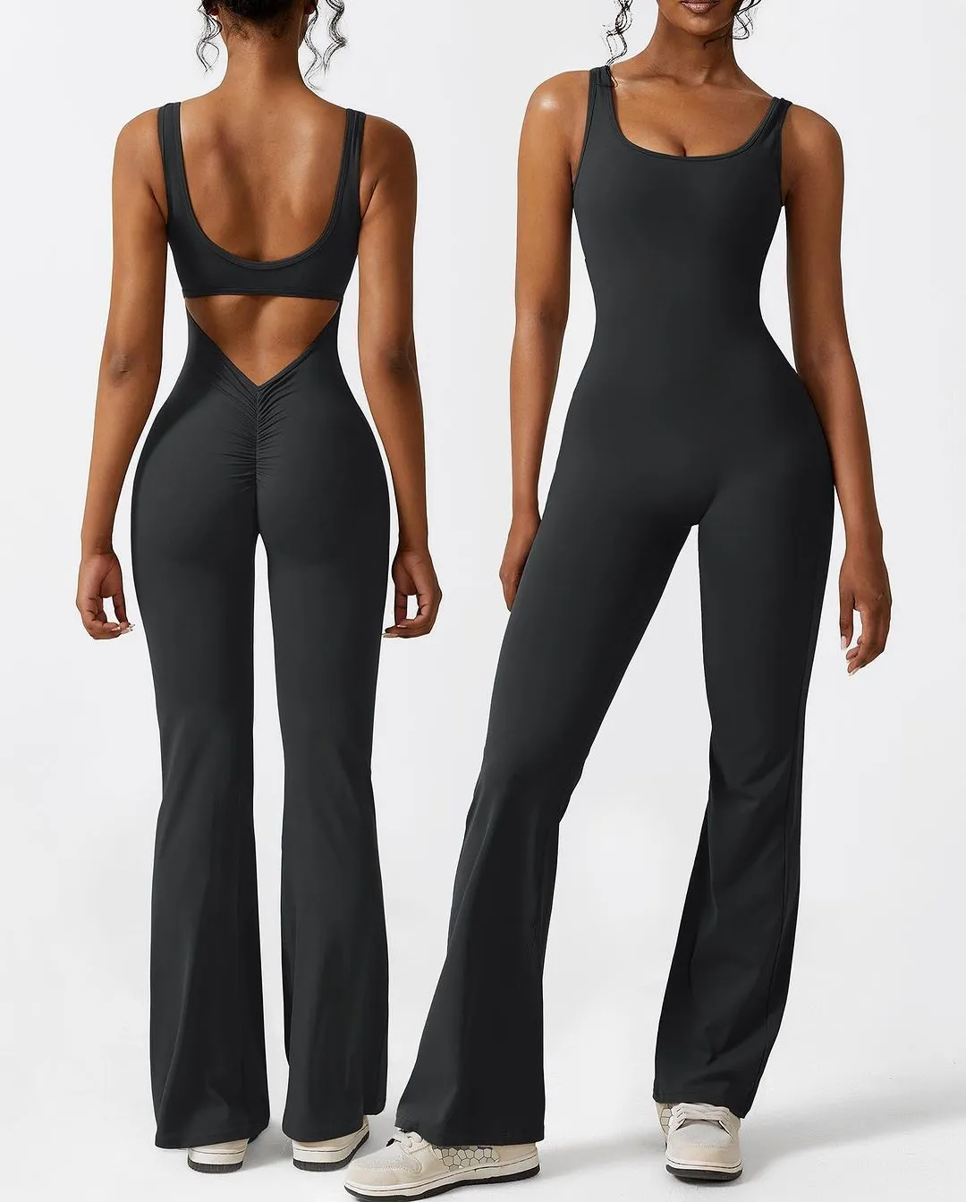 V-Rücken Flared Jumpsuit